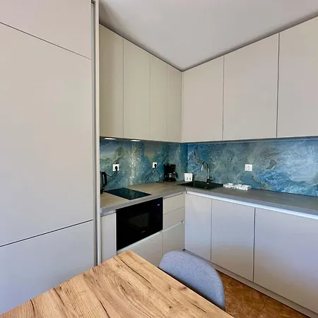 Comfortable 2 Bedroom In Sirena By Menada דירה סבטי ולאס