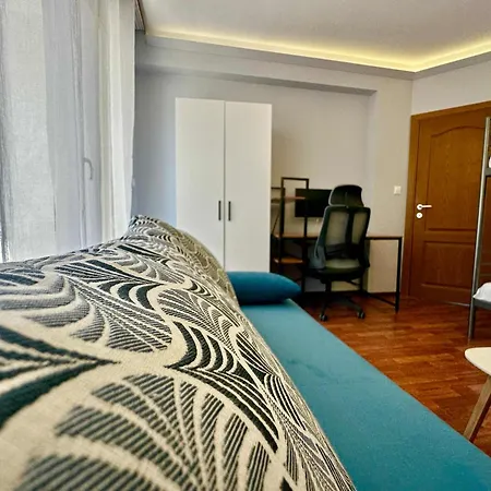 Comfortable 2 Bedroom In Sirena By Menada דירה *